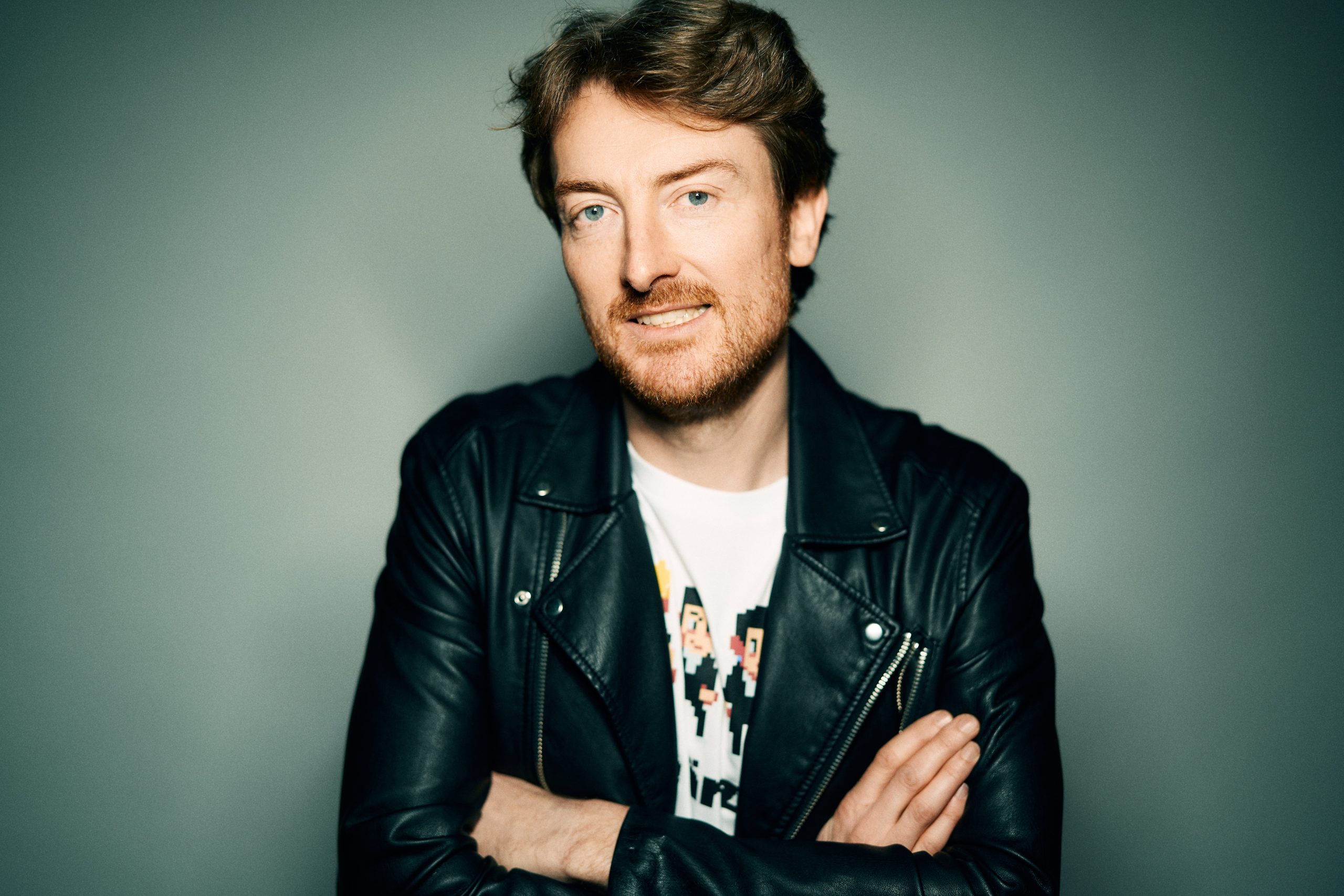 Das Kulturamt der Europastadt Saarlouis präsentiert am Samstag, den 26.07.2025 ab 20 Uhr ein Comedy Solo von Jochen Prang. Vor circa 20 Jahren noch DJ in der damaligen Diskothek auf der Vauban Insel, jetzt mit seinem Solo Programm „PUNK IS DAD – Anarchie & Elternzeit“. Vom Wickeltisch auf die Bühne – Rebellion? Anarchie? Aufruhr? War […]