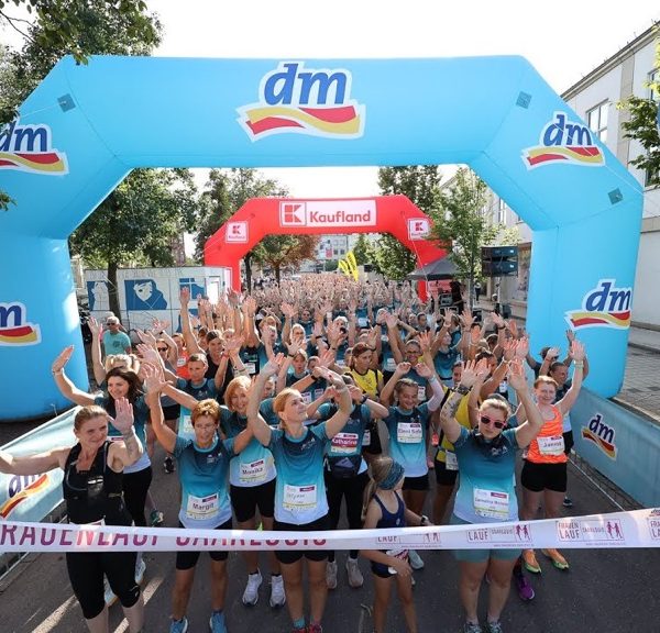 Saarlouis läuft – Frauen setzen ein starkes Zeichen in der Innenstadt 13. dm Frauenlauf startet am 12. September mit neuem Schwung