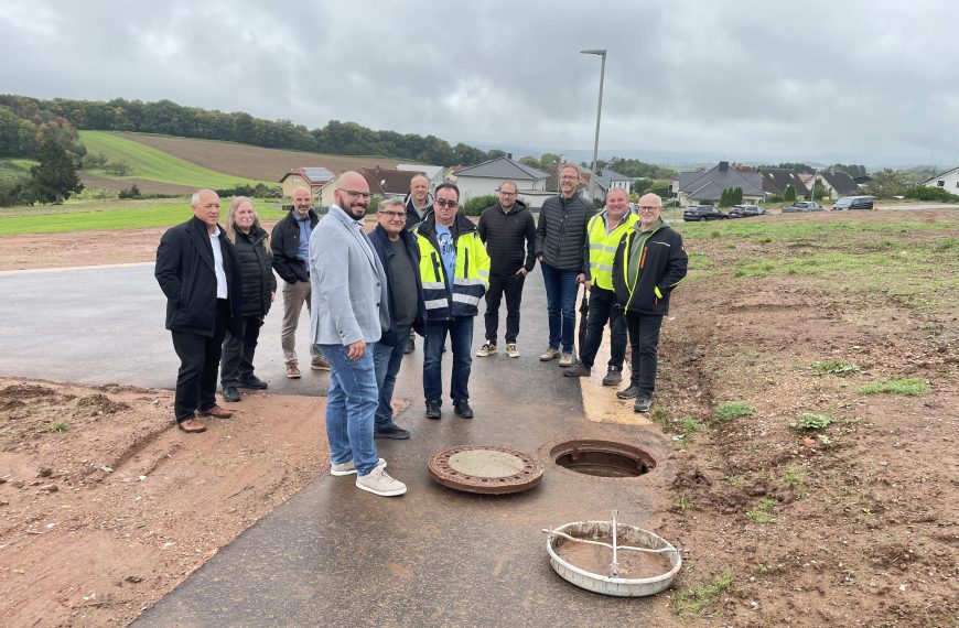 Wohnbebauung kann beginnen Neubaugebiet im Stadtteil Dörsdorf offiziell freigegeben