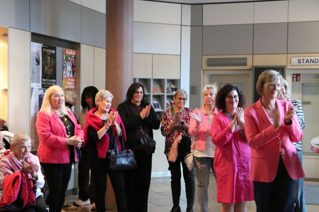 „Pinktober“ in Saarlouis