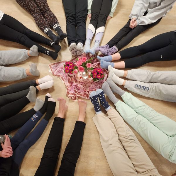 Yoga Ferienworkshop für junge Frauen – noch Matten frei