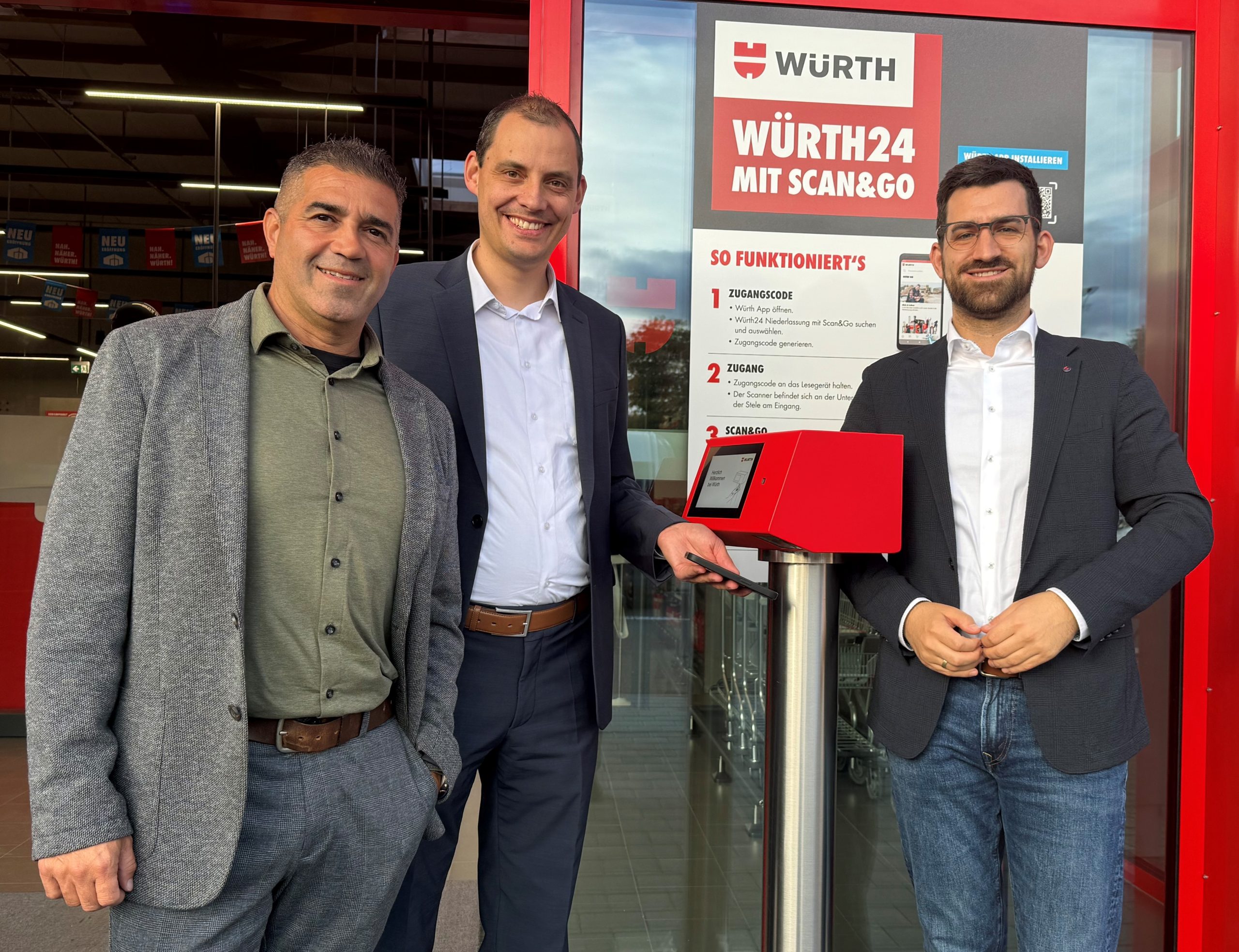 Babak Hadizadeh, Sebastian Seibrich und Bürgermeister Carsten Quirin