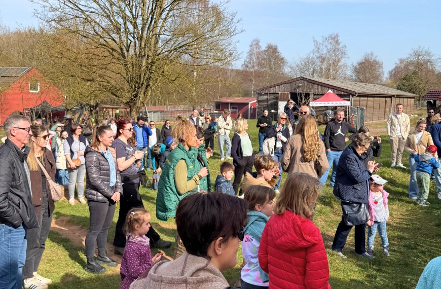 Saisoneröffnung der Kinder- und Jugendfarm in Roden