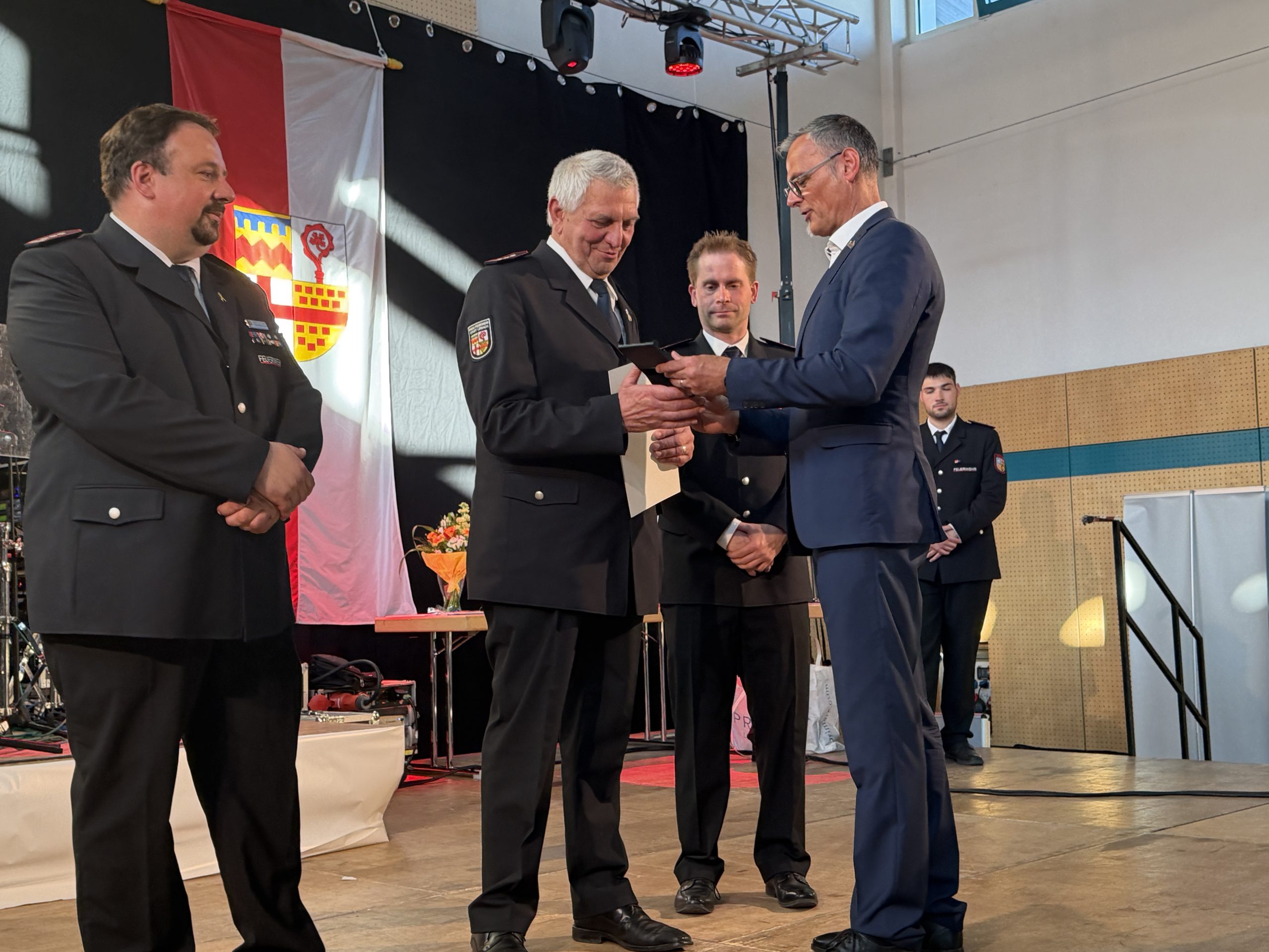 Stadt Lebach würdigt Hans Kartes mit der Ehrenmedaille