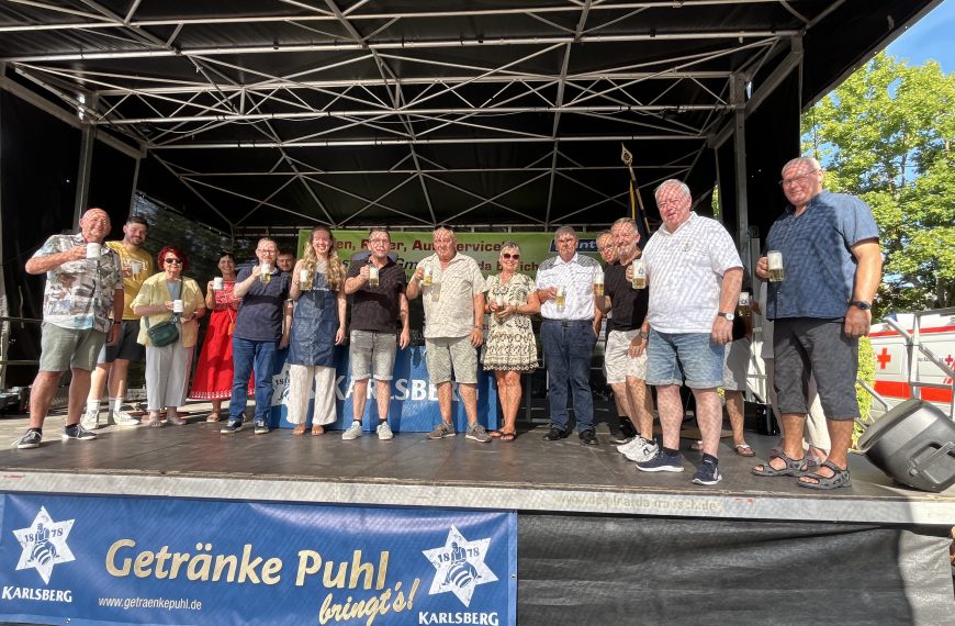 Drei Tage Kirmesfreude im Rodener Thelengarten