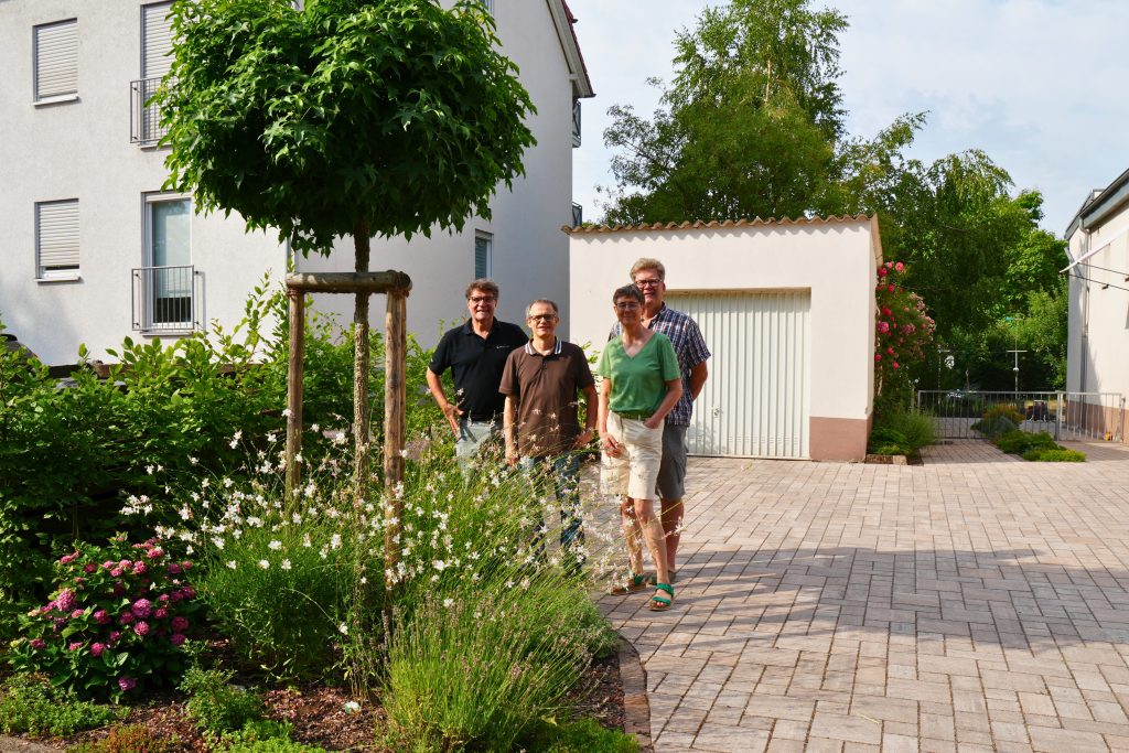 Gemeinsam für ein grüneres Saarlouis: Stadt fördert Entsiegelung und ökologische Maßnahmen