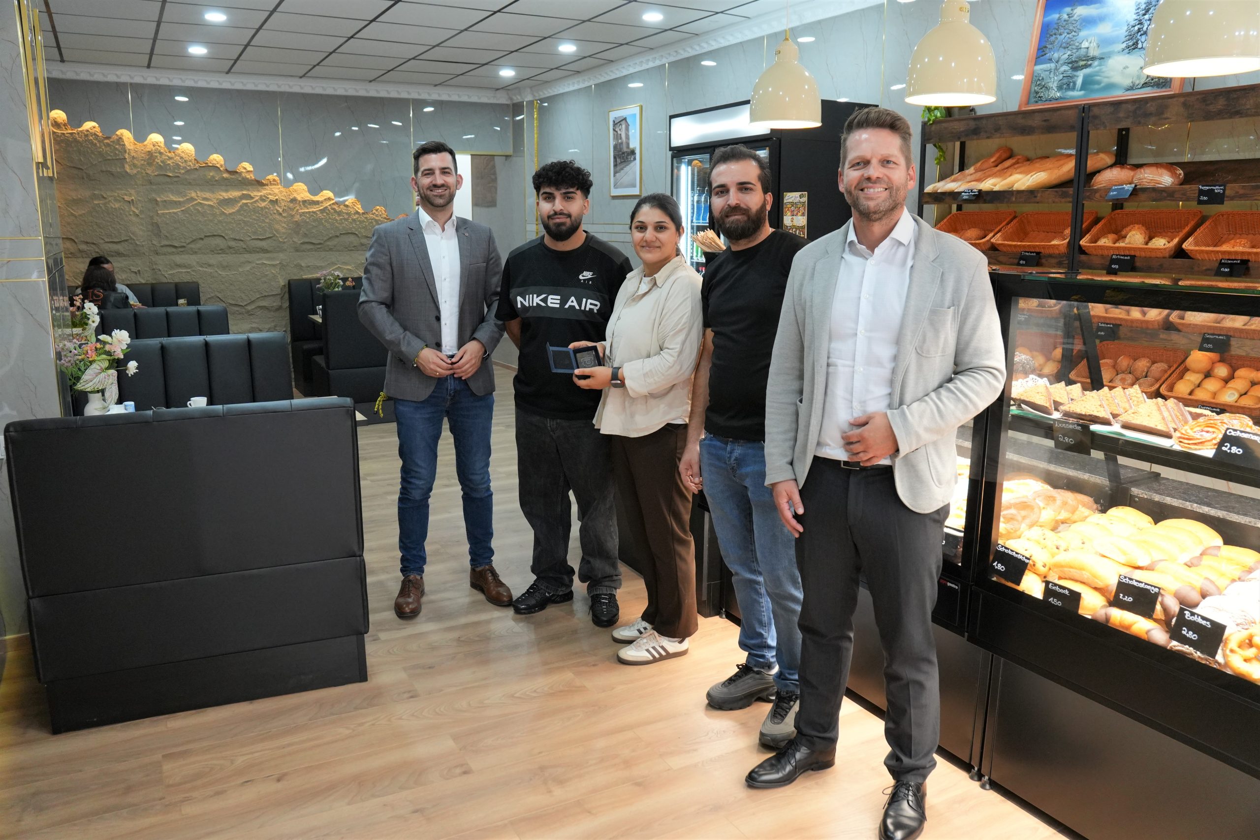 Neues Café und Bäckerei „Lavin“