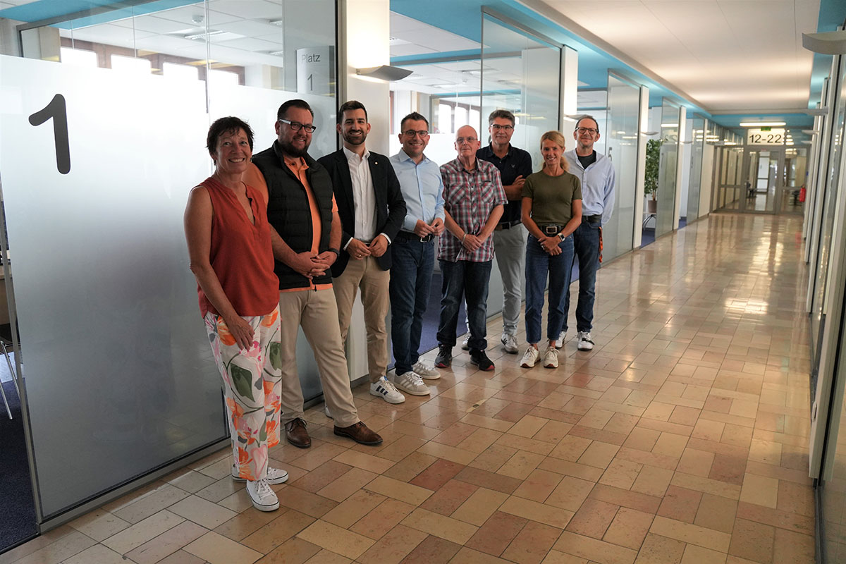 Das neue Bürgerbüro im Rathaus der Europastadt Saarlouis überzeugt durch eine offene, moderne Raumaufteilung.
