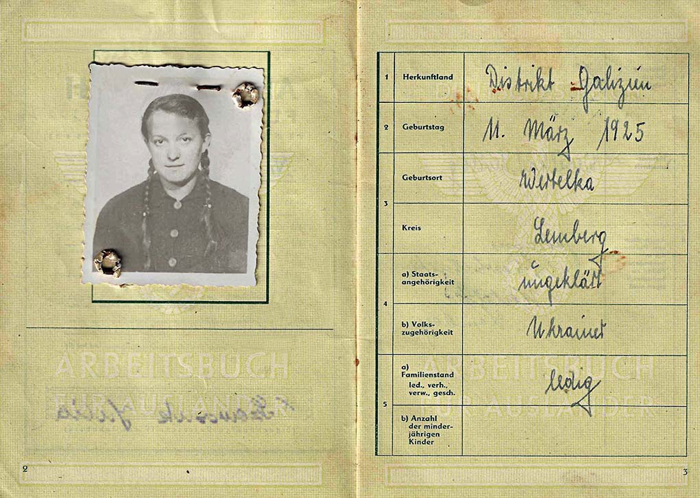 Frau Schevtschuk war nach eigenen Angaben von Juli 1942 bis Juni 1945 als landwirtschaftliche Arbeiterin bei einer Familie in Landsweiler eingesetzt. 1948 wanderte sie über Bremerhaven nach Kanada aus. Am 7. April 2014 ist sie in Montreal im Alter von 88 Jahren gestorben.